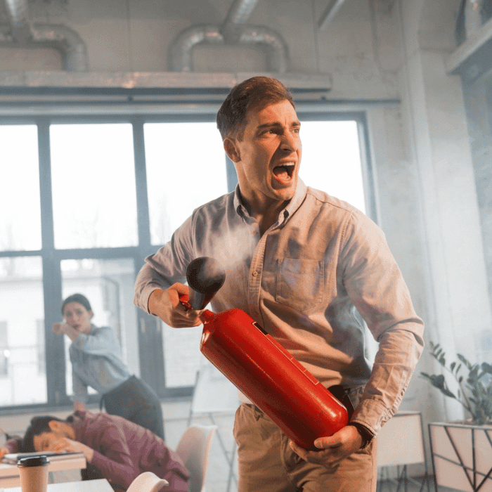 Tűzvédelem Debrecen – tűzoltó készülékek és felszerelések a munkahelyi biztonságért